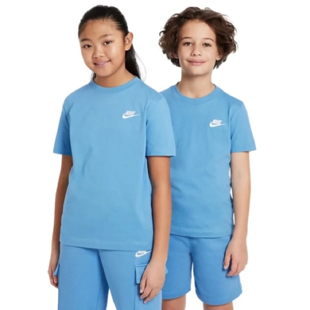 Nike NSW EMB Futura T-Shirt –‎ Kids Small 👕